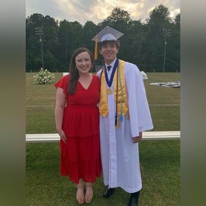 Julia Jordan red dress!